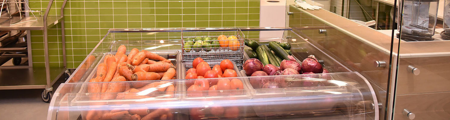 tray of fresh vegetables